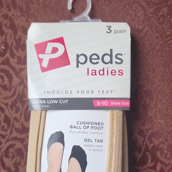 Peds Ladies Ultra Low Cut Socks - Beige - Picture 3 of 3